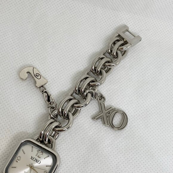 Xoxo silver tone women watch quartz analog 24mm charm chain size 7” running - Picture 3 of 7